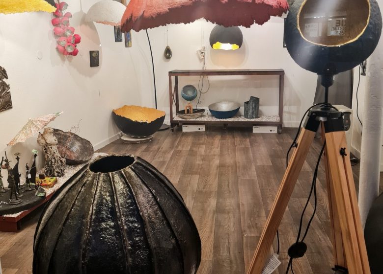 Papier mâché BAYRON