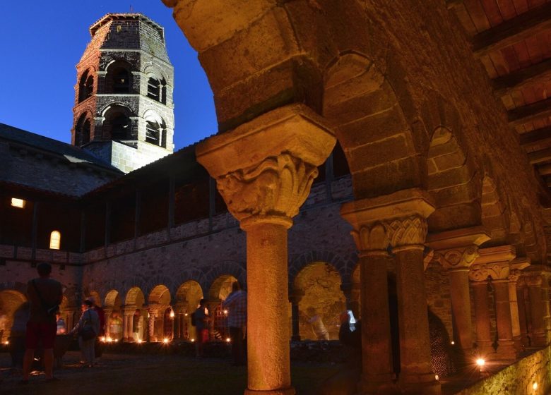 Cloître de Lavaudieu -Visites-