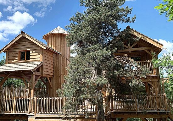 Cabanes-châteaux Le Peydébé