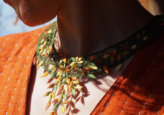 40 ans de dentelle aux fuseaux Un patrimoine altiligérien séculaire, un savoir-faire vivant.