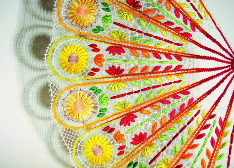 40 ans de dentelle aux fuseaux Un patrimoine altiligérien séculaire, un savoir-faire vivant.