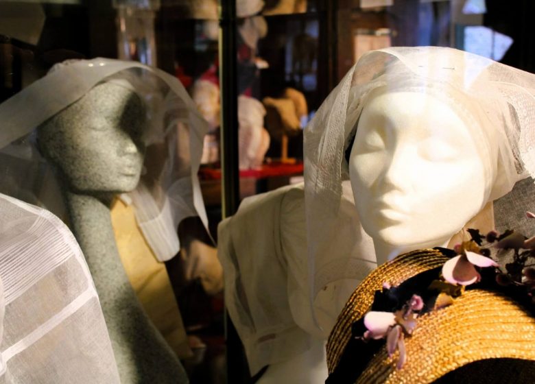 Musée de la Coiffe et du Costume traditionnel